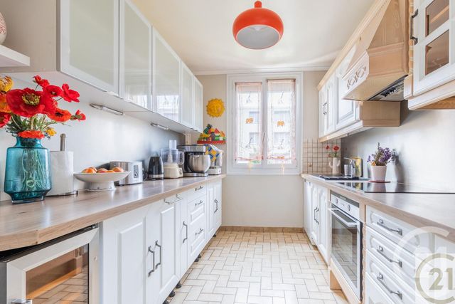 - STE GENEVIEVE DES BOIS -