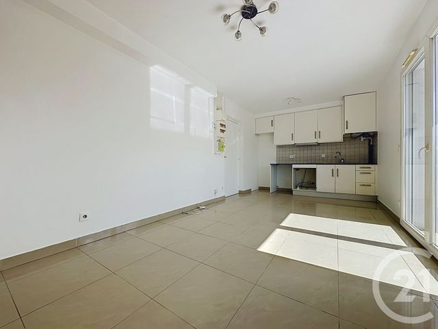 Appartement F2 à louer - 2 pièces - 35.16 m2 - STE GENEVIEVE DES BOIS - 91 - ILE-DE-FRANCE - Century 21 Agence Prévost