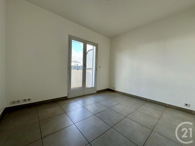 Appartement F3 à louer - 3 pièces - 55.26 m2 - STE GENEVIEVE DES BOIS - 91 - ILE-DE-FRANCE - Century 21 Agence Prévost