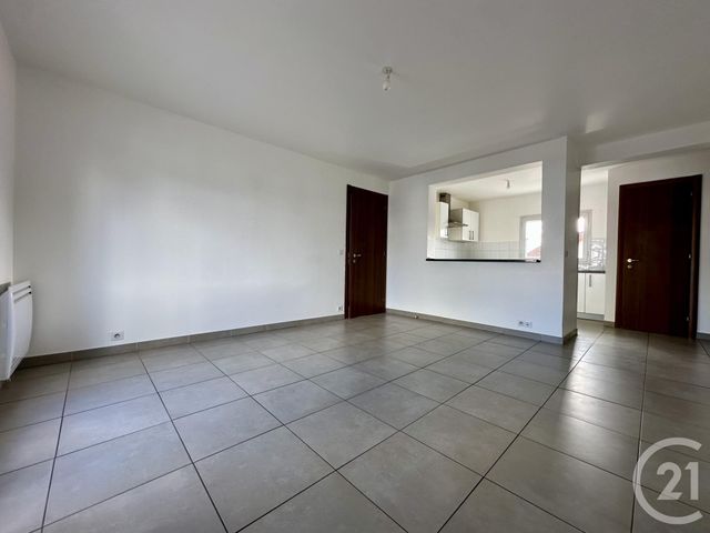 Appartement F3 à louer - 3 pièces - 55.26 m2 - STE GENEVIEVE DES BOIS - 91 - ILE-DE-FRANCE - Century 21 Agence Prévost