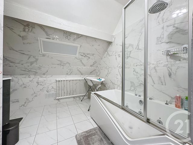 maison à louer - 7 pièces - 183.97 m2 - STE GENEVIEVE DES BOIS - 91 - ILE-DE-FRANCE - Century 21 Agence Prévost