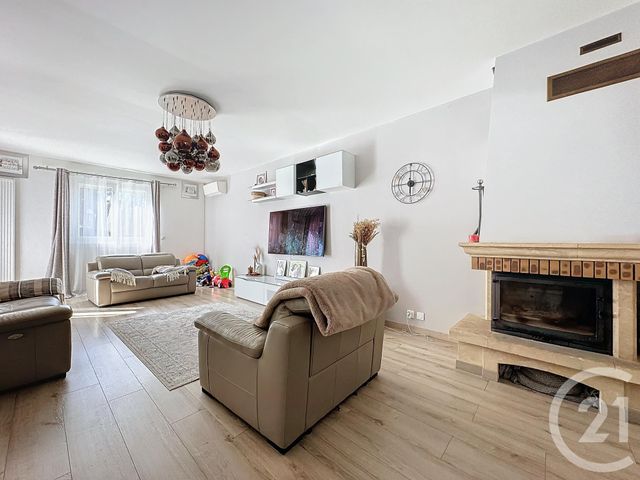 maison à louer - 7 pièces - 183.97 m2 - STE GENEVIEVE DES BOIS - 91 - ILE-DE-FRANCE - Century 21 Agence Prévost