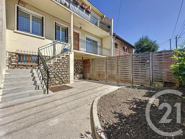 Appartement F2 à louer - 2 pièces - 35.81 m2 - STE GENEVIEVE DES BOIS - 91 - ILE-DE-FRANCE - Century 21 Agence Prévost