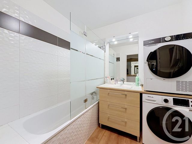 Appartement F3 à louer - 3 pièces - 65.99 m2 - STE GENEVIEVE DES BOIS - 91 - ILE-DE-FRANCE - Century 21 Agence Prévost