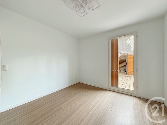 Appartement F3 à louer - 3 pièces - 65.99 m2 - STE GENEVIEVE DES BOIS - 91 - ILE-DE-FRANCE - Century 21 Agence Prévost
